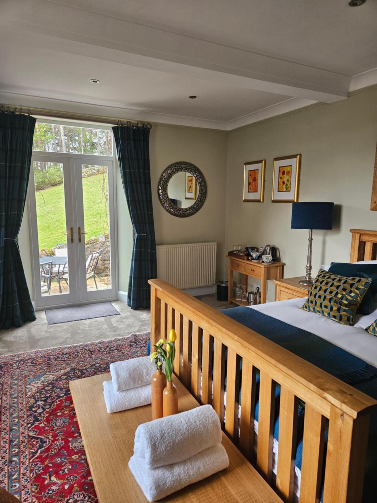 Craggan Bed & Breakfast Ballater Exterior photo